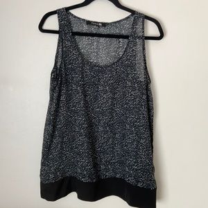 Sleeveless lightweight tank